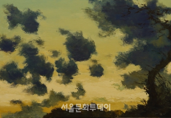 ▲강요배 화가의 작품, ‘파란구름’(사진=대구미술관)