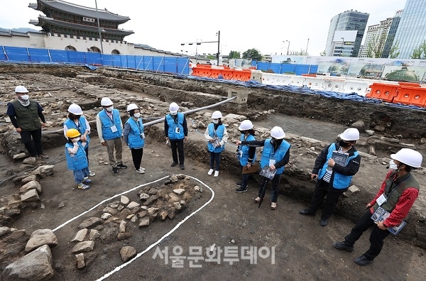 ▲광화문문화재 발굴현장에서 공개된 조선시대 육조거리(사진=국민소통실 제공)