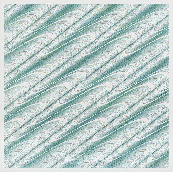 ▲지근욱 JI Keun Wook, 곡선의 자리 016 Curving Paths 016, 2020, 캔버스에 색연필 Colored pencil on canvas, 110x110cm(사진=학고재 제공)