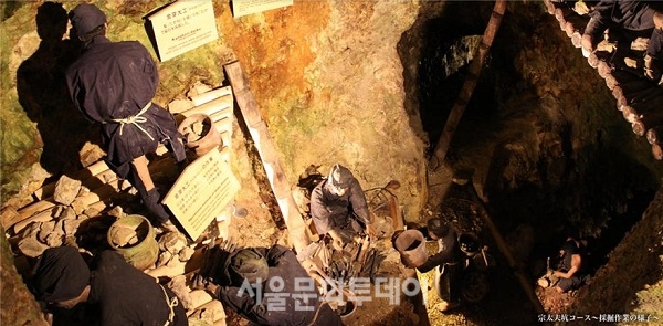 ▲관광지로 활용되고 있는 일본 사도광산의 전시모습 (사진 출처 / http://www.sado-kinzan.com)